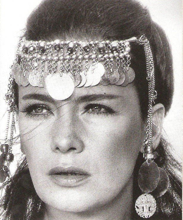 Η Τζένη και το Ίδρυμα